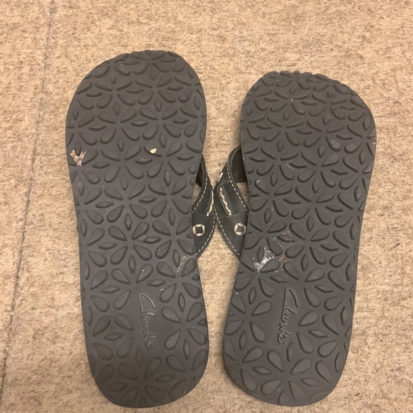 Clarks Leather Flip Flop Sandals Slip On Flats 8 - Picture 4 of 5